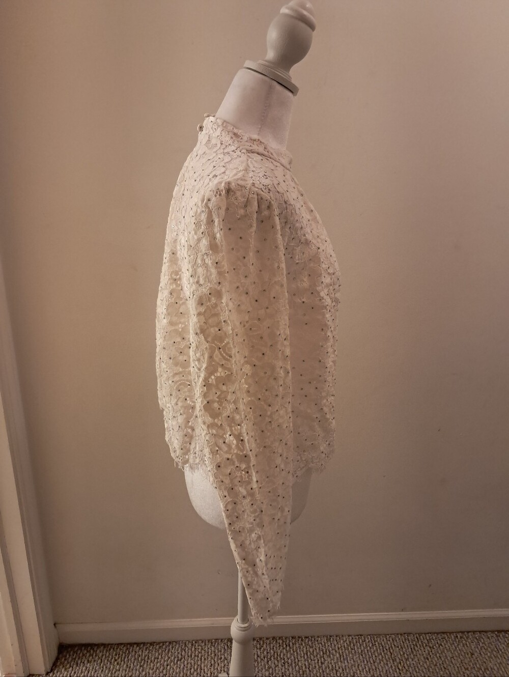 White House Black Market Blouse Top Women's 12 White Mock Neck Lace Embelished - Picture 5 of 14